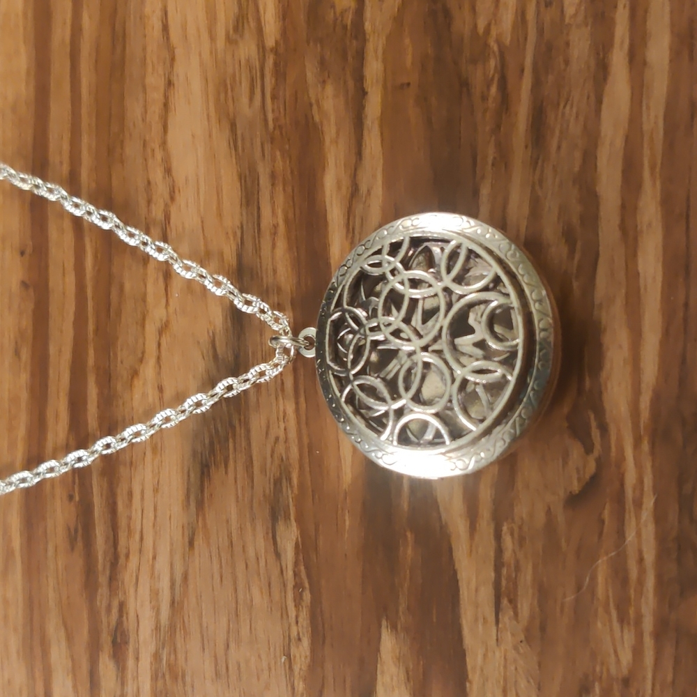 Aroma Diffuser Necklace
